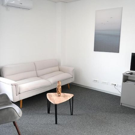 Luana Airport Apartments #5 오토페니 외부 사진